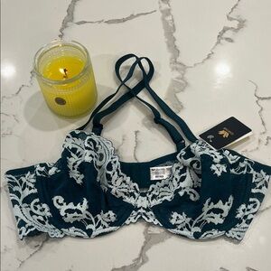 Wacoal Teal and White Lace Bra SZ 38B